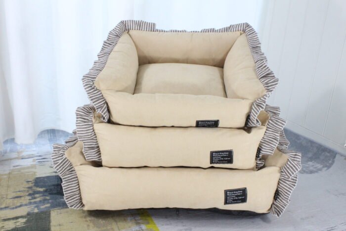 条纹荷节边三件套黄色